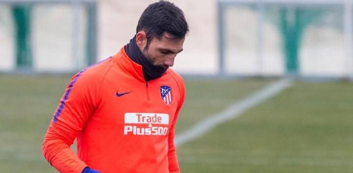 阿丹:我赶上最后几趟航班撤离伊朗,现在已与俱乐部断联 新闻