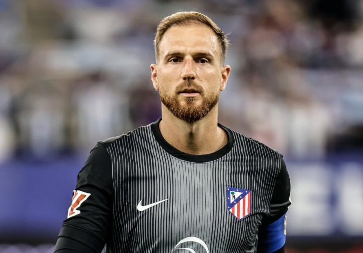 11年连续出场神话破灭;奥布拉克伤停,马竞德比首发门将换人。 体育新闻 11年连续出场神话破灭;奥布拉克伤停,马竞德比首发门将换人。 体育新闻