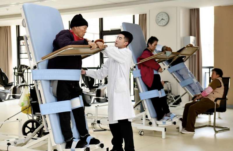  社保“第六险”落地：十年长跑后的制度反思与个体抉择 健康养生