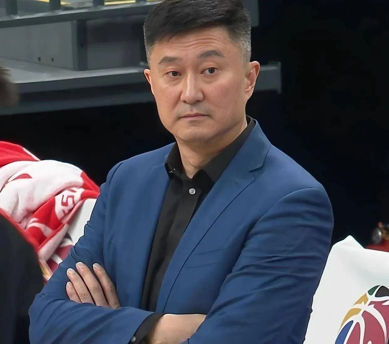  职业球员的职业抉择：黄明依合同到期后的转会启示录 体育新闻