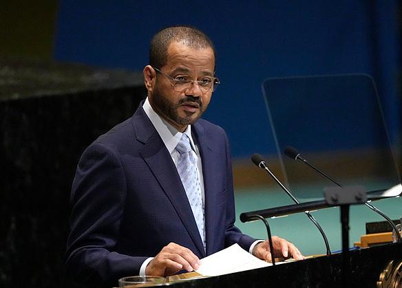  霍尔木兹咽喉要道：解密阿曼籍船只安全通航背后的技术与策略 新闻