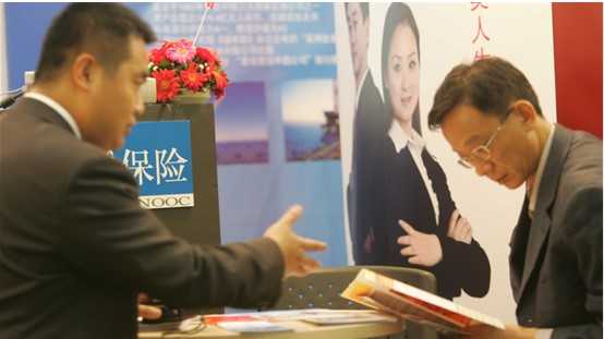  豪华车市震荡下的战略抉择：阿斯顿·马丁20%裁员背后的深层逻辑 汽车科技