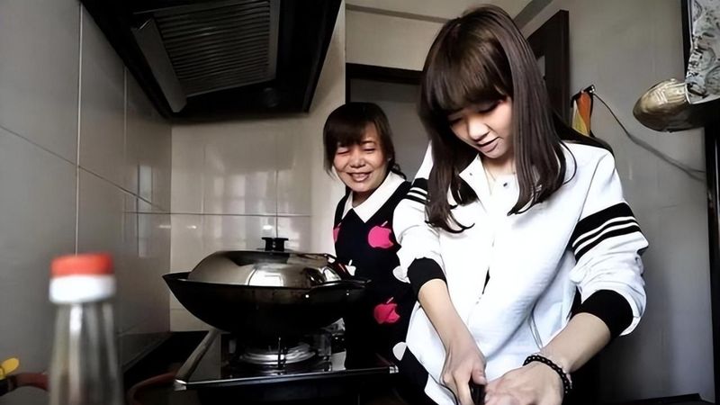  就业寒冬下的“隐性依赖”：1222万毕业生与18.9%失业率的深度剖析 新闻