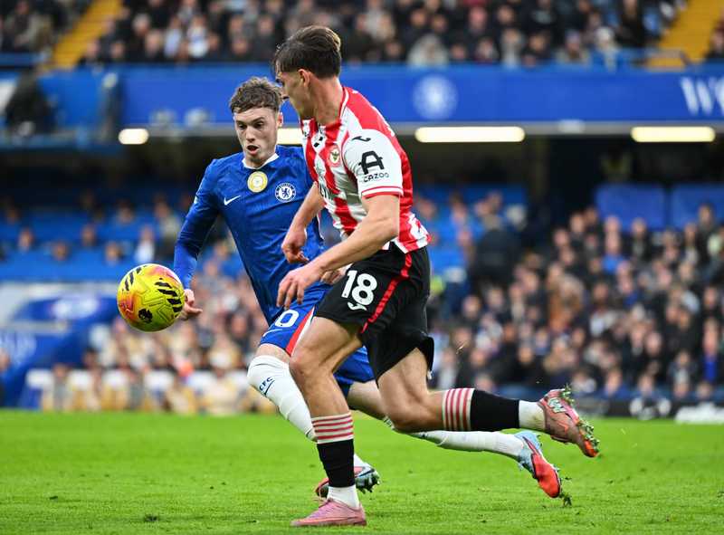  红魔重建的技术逻辑：B费离队与2亿引援背后的决策链路 体育新闻