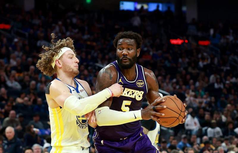 【情感共振】从沉默到爆发:状元秀如何在质疑声中找到自己的NBA位置 体育新闻 【情感共振】从沉默到爆发:状元秀如何在质疑声中找到自己的NBA位置 体育新闻